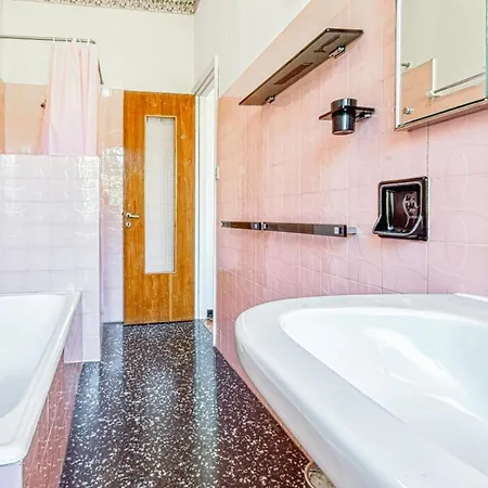 Dom wakacyjny Parva Domus